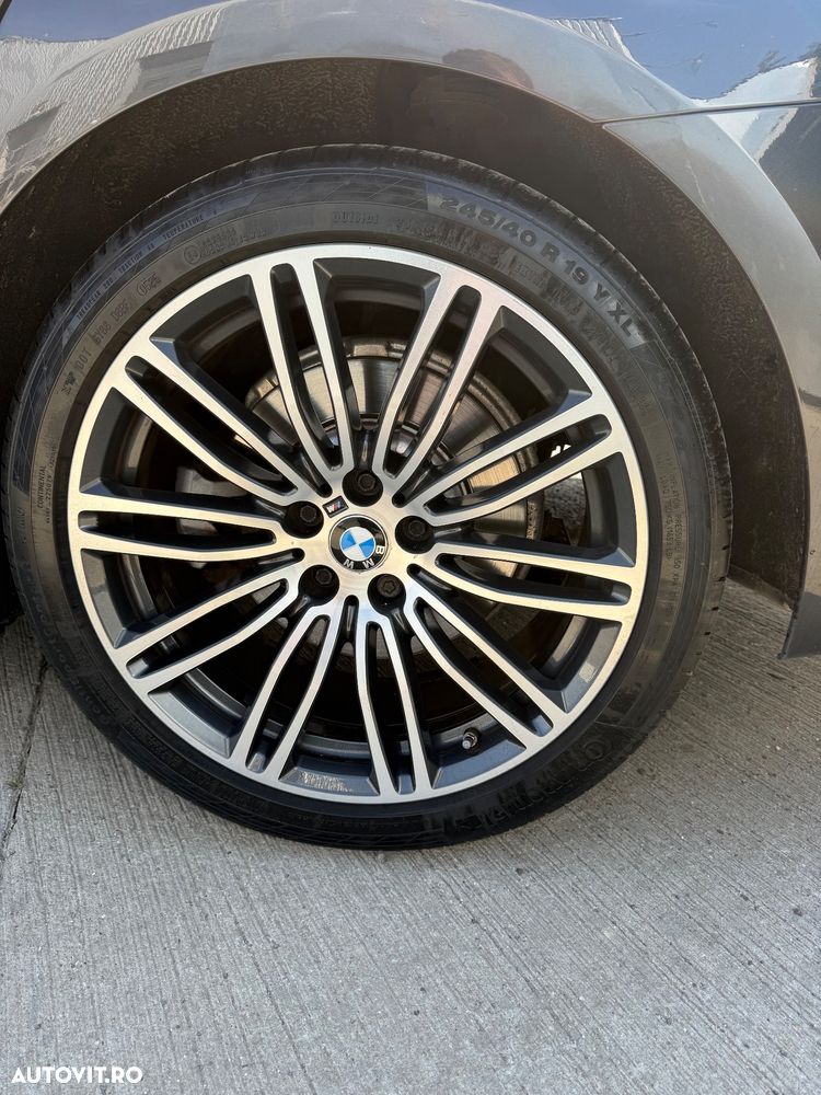 BMW Seria 5 520d Aut. M Sport Edition - 13