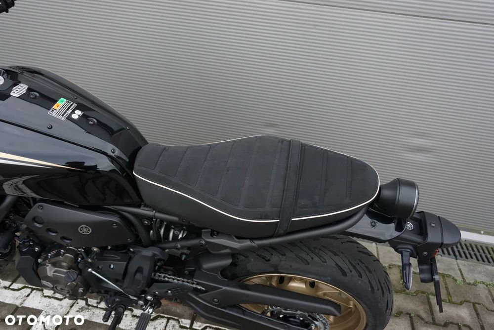 Yamaha XSR - 21