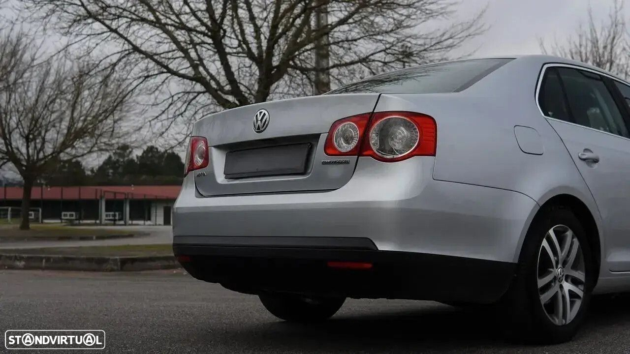 VW Jetta - 4