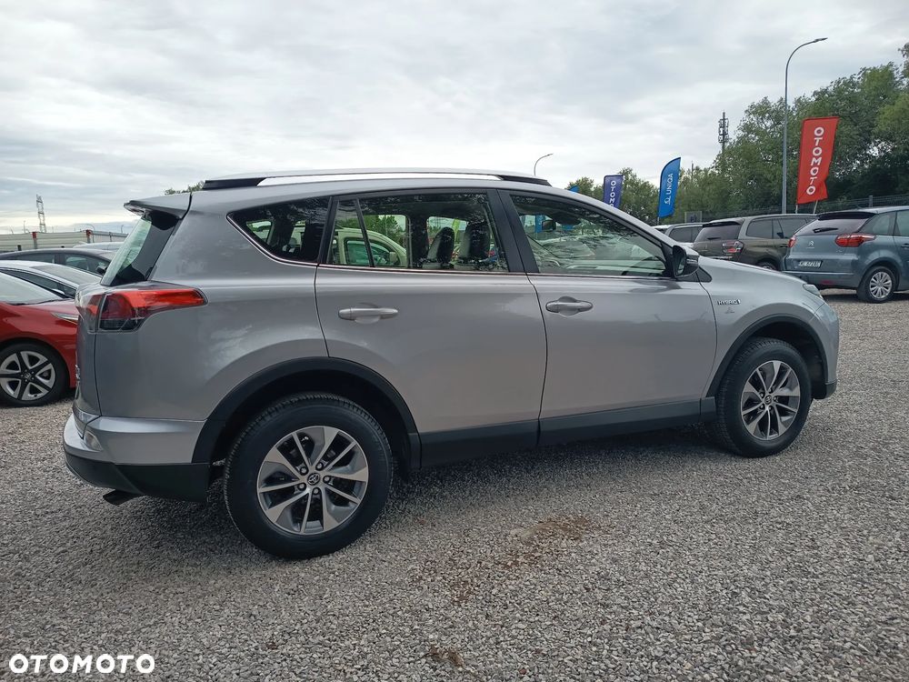 Toyota RAV4 Hybrid Premium 4x2 - 14