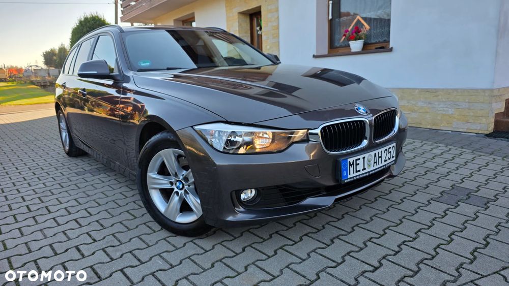 BMW Seria 3 320i Modern Line - 4