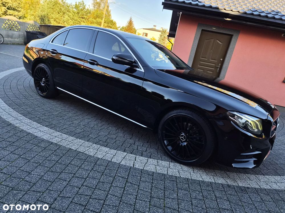 Mercedes-Benz E-Class 2017 photo 5