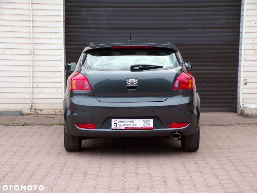 Kia ProCeed - 14