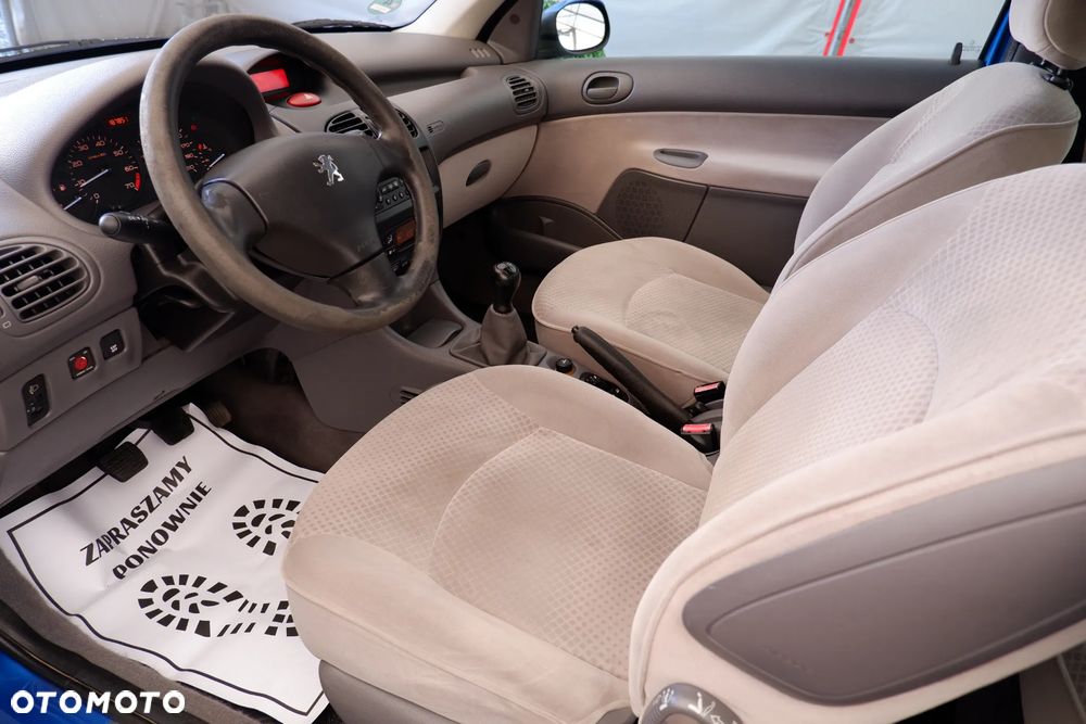 Peugeot 206 - 9