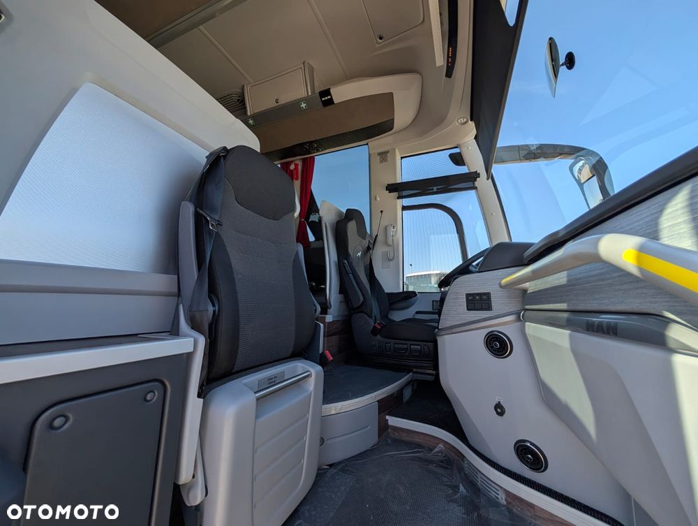 MAN Lion's Coach - 18