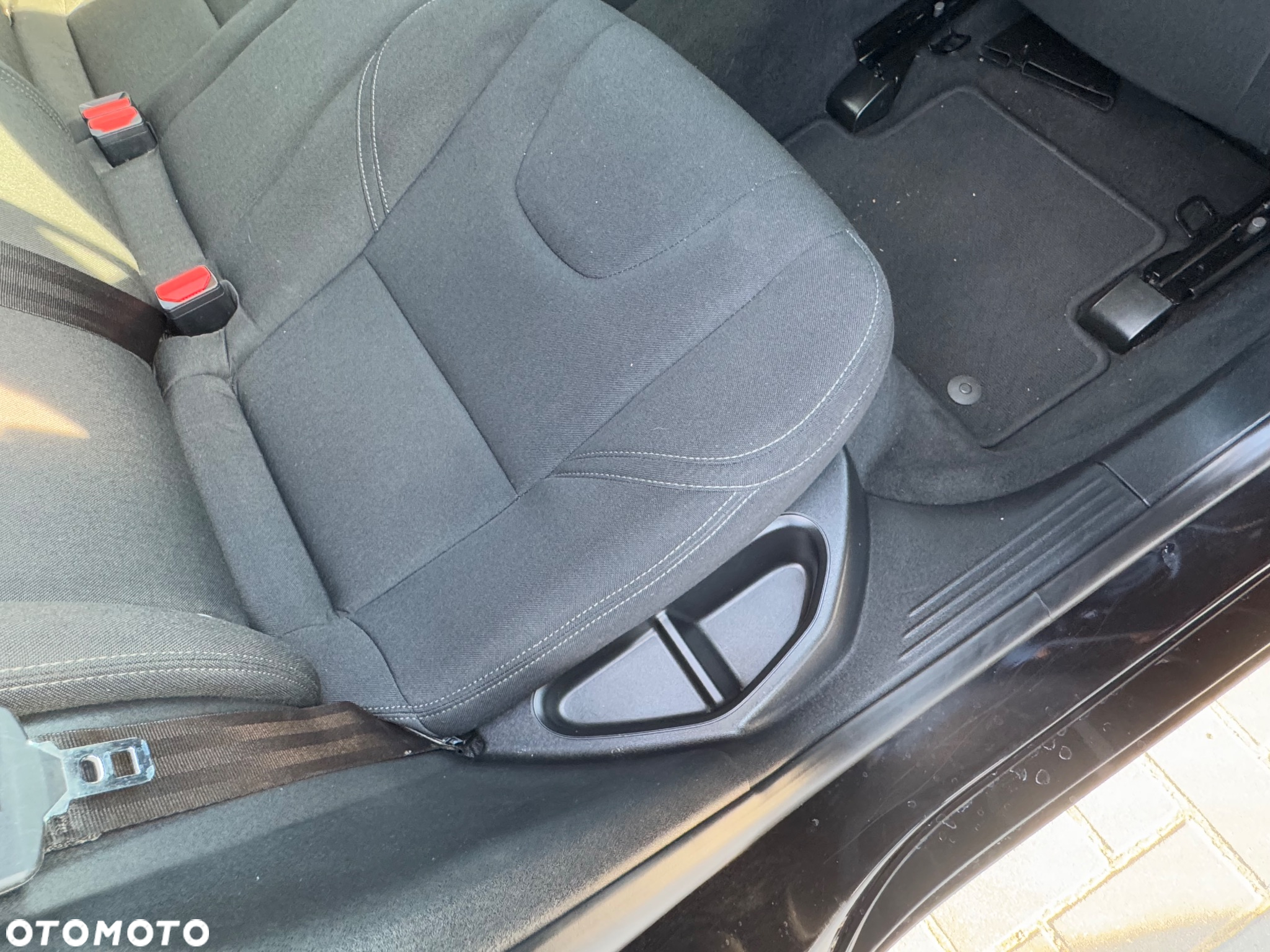 Volvo V40 D2 Drive-E Momentum - 39