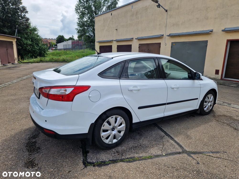 Ford Focus ver-1-6-tdci-gold-x-trend- - 11
