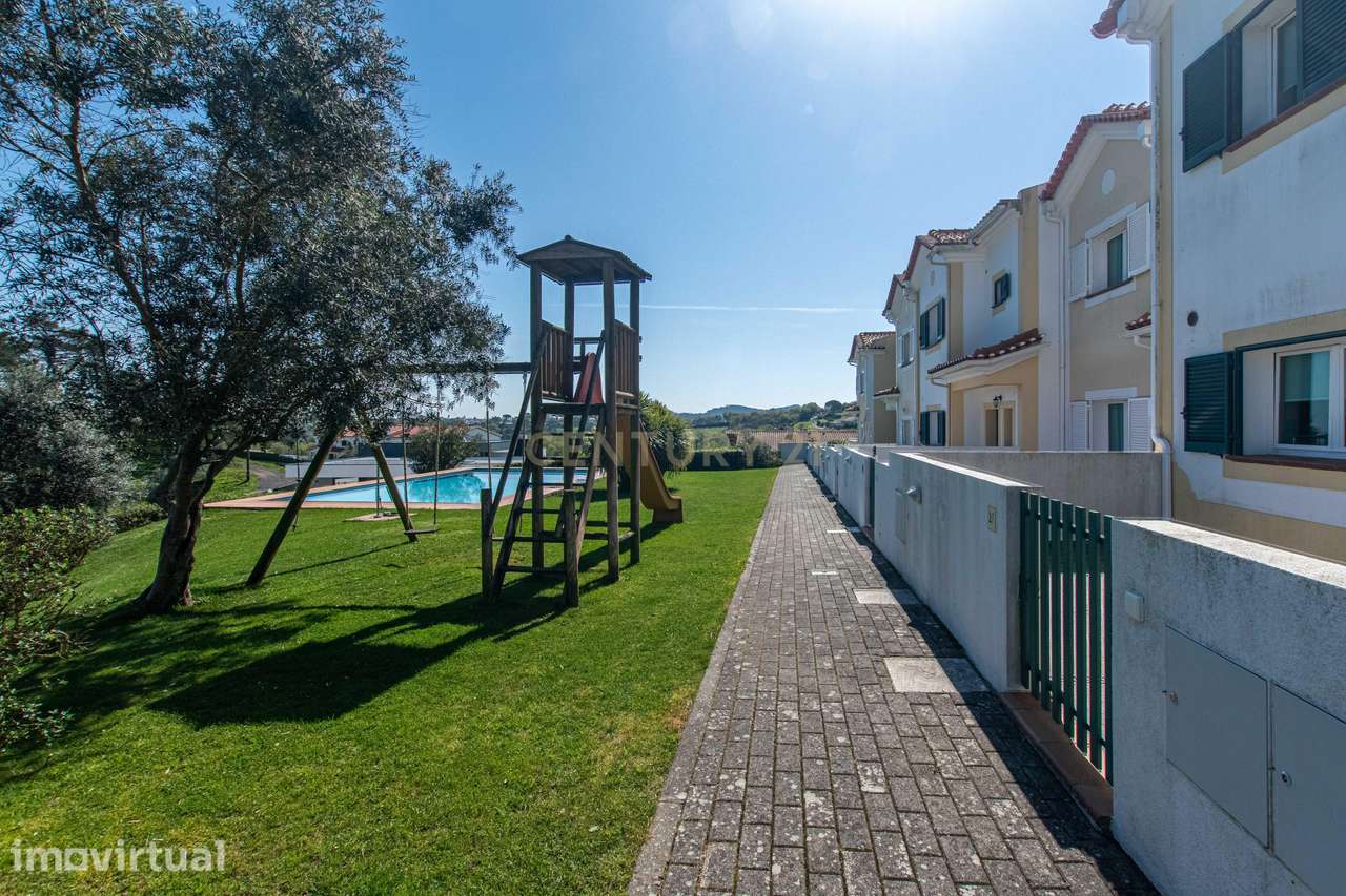 Moradia T4 em Condomínio Privado | Exclusividade, Conforto e Qualidade - Grande imagem: 4/60