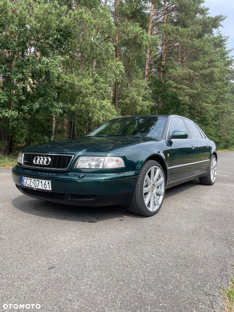 Audi A8 - 1