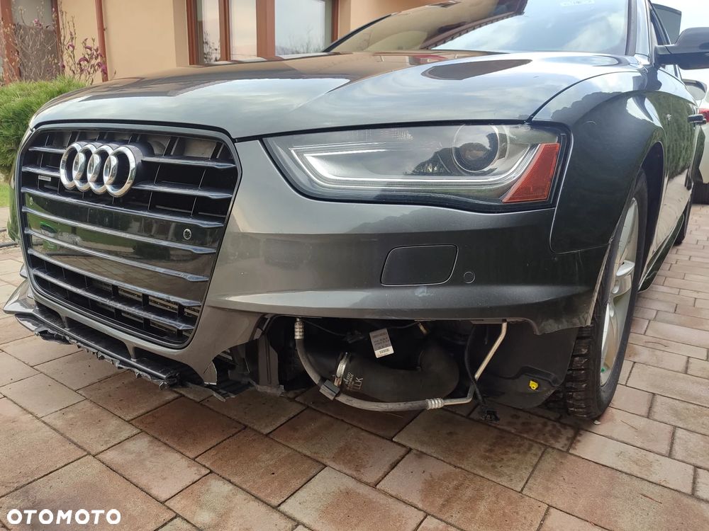 Audi A4 Limousine 2.0 TFSI quattro S tronic S line Sportpaket - 2