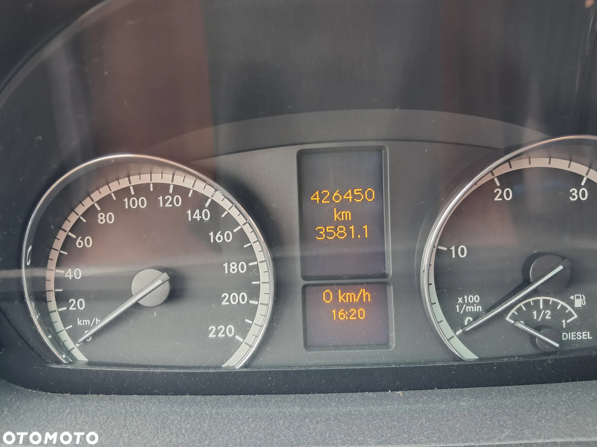 Mercedes-Benz Vito - 9