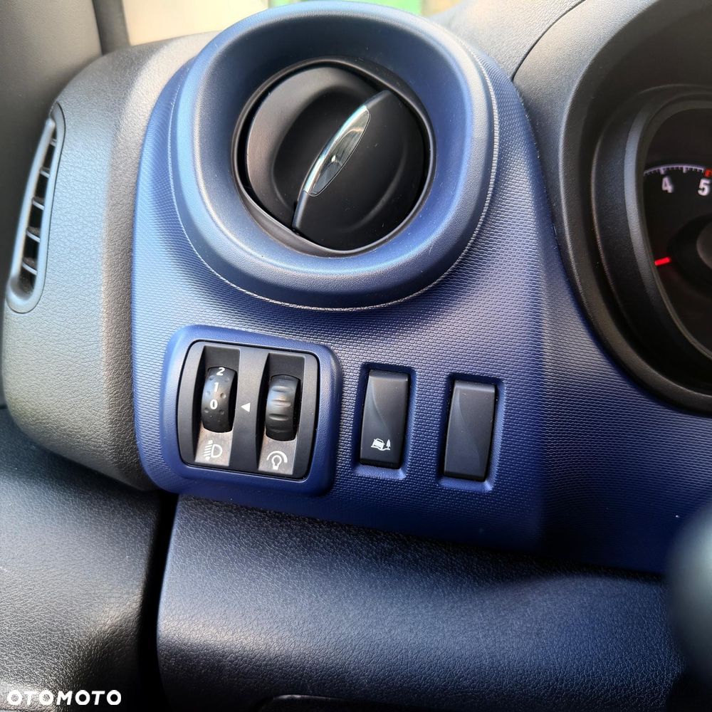 Opel Vivaro L2H1 2,9t Edition - 23