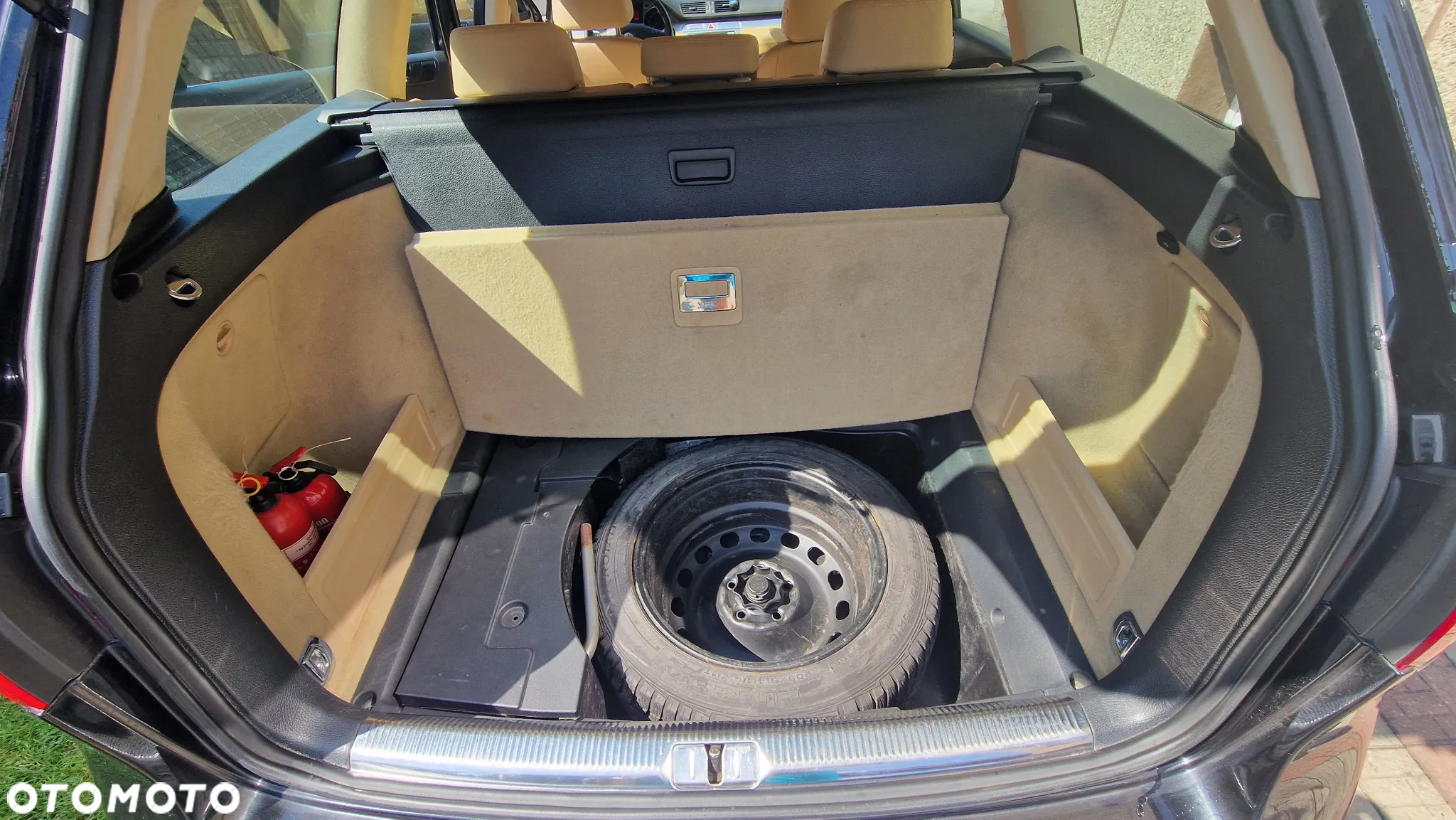 Volkswagen Passat - 14