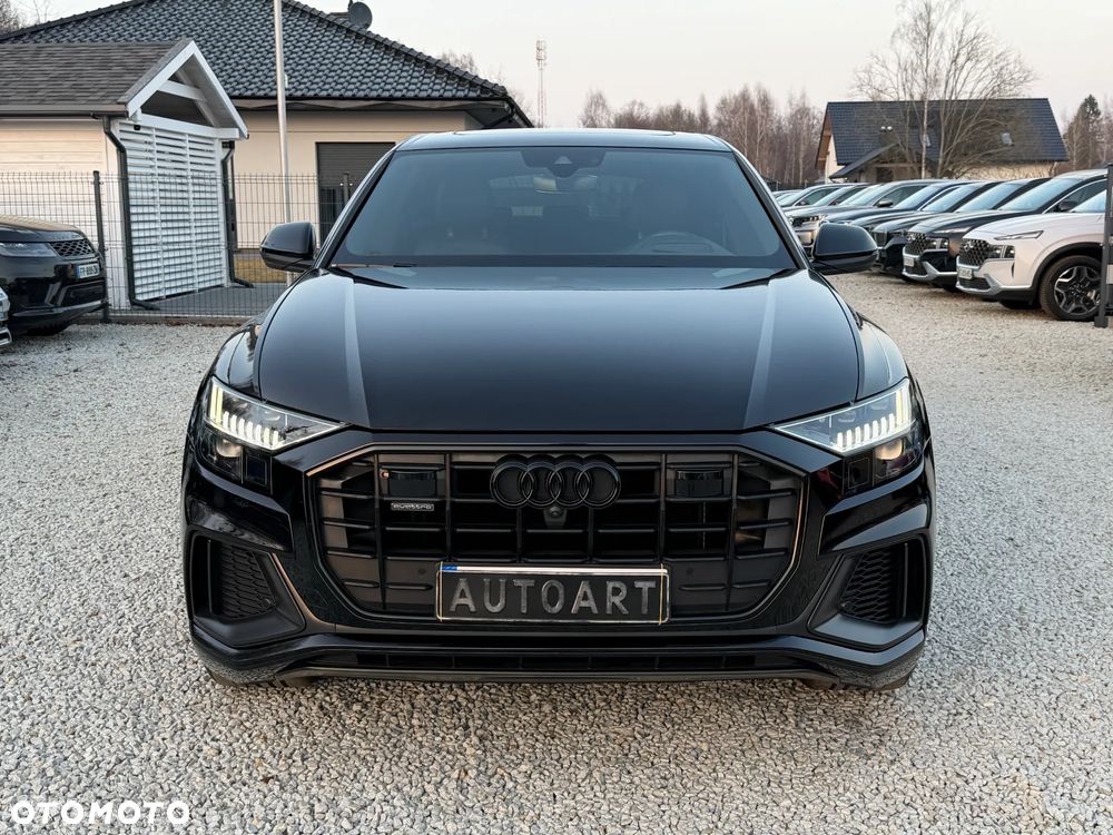 Audi Q8 - 2