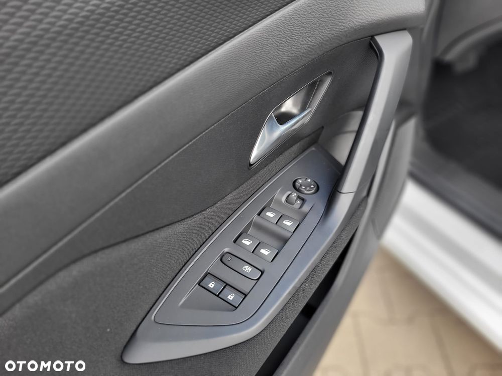 Peugeot 308 1.5 BlueHDi Business S&S EAT8 - 27