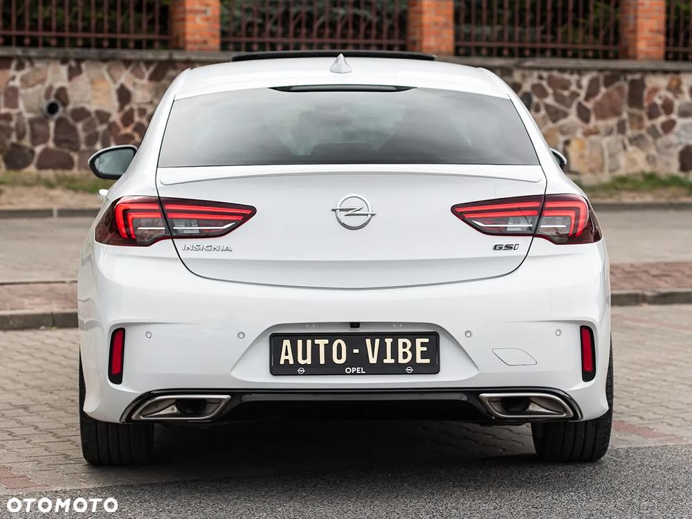Opel Insignia - 12