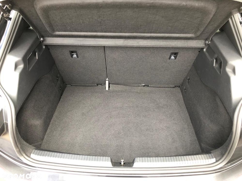 Volkswagen ID.3 - 11