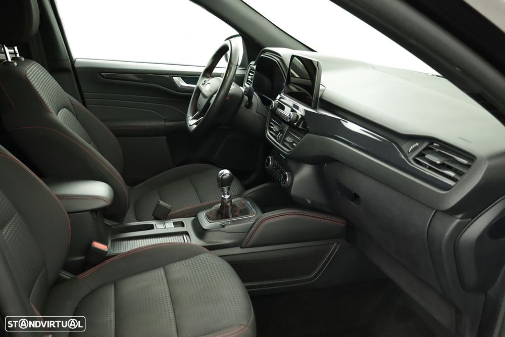 Ford Kuga 1.5 EcoBoost ST-Line X - 21