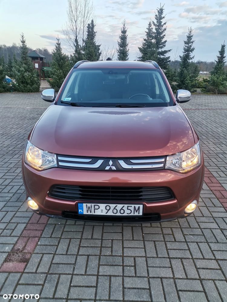 Mitsubishi Outlander 2.0 Intense 2WD - 9