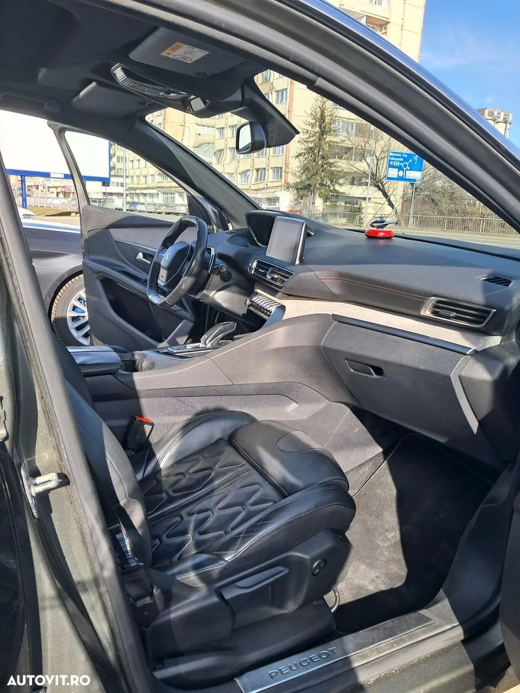 Peugeot 5008 - 10