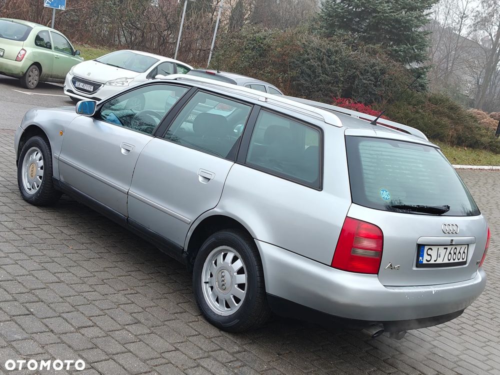 Audi A4 Avant 1.8 - 16