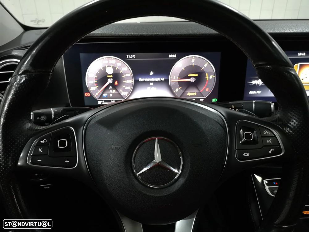 Mercedes-Benz E 220 CDi Avantgarde BE Auto. - 22