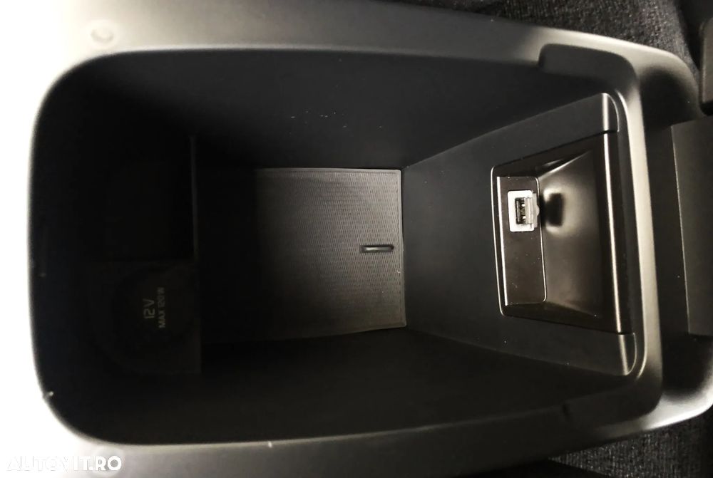 Volvo V40 D3 Geartronic Momentum - 21