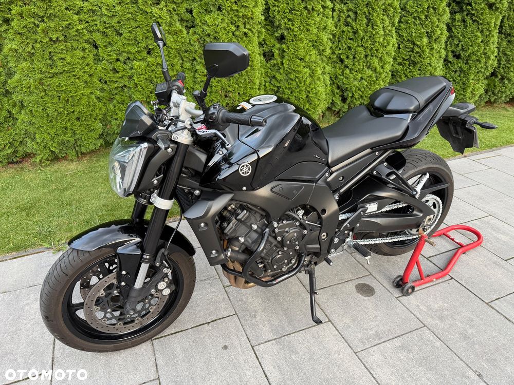 Yamaha FZ - 10