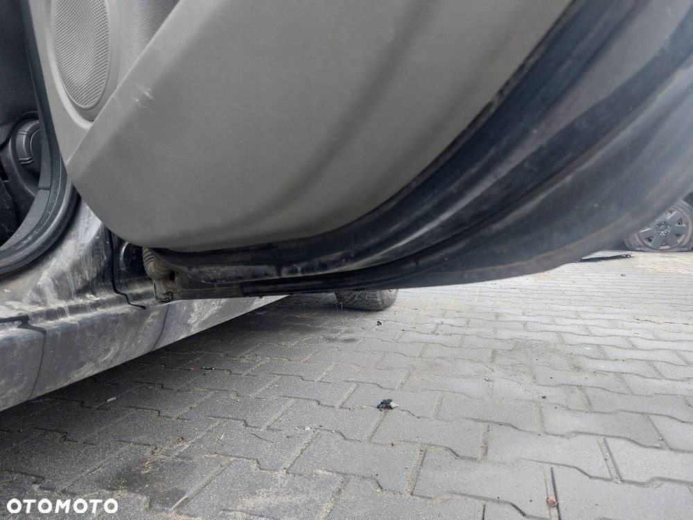 DRZWI KOMPLETNE PRAWY TYŁ RENAULT MEGANE III TEB66 - 6
