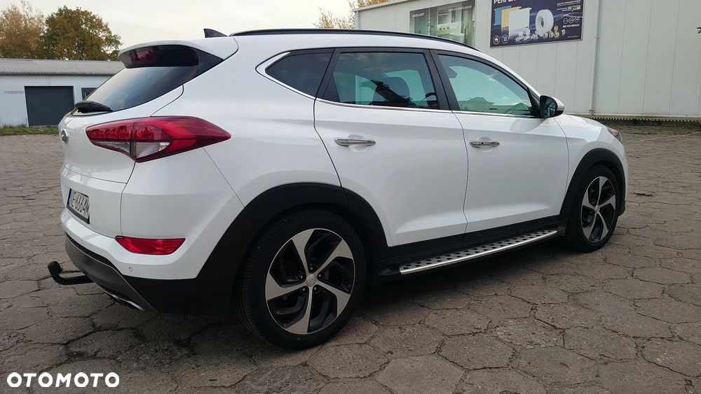 Hyundai Tucson 2.0 CRDI 4WD Automatik Premium - 11