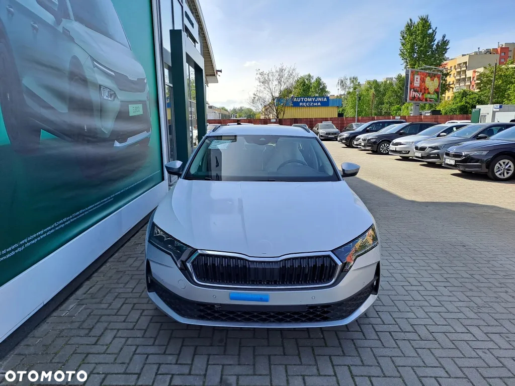 Skoda Octavia 2.0 TDI Edition 130 Essence DSG - 3