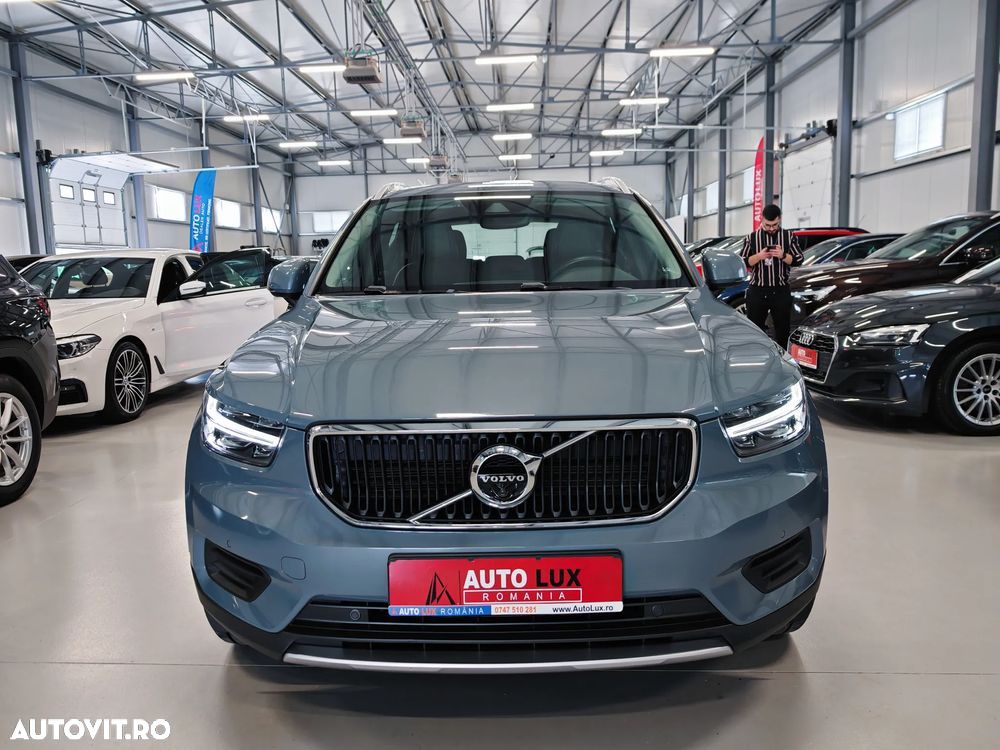 Volvo XC 40 T3 AT8 Momentum Pro - 3