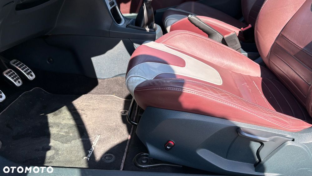Ford Fiesta 1.4 Champions Edition - 21