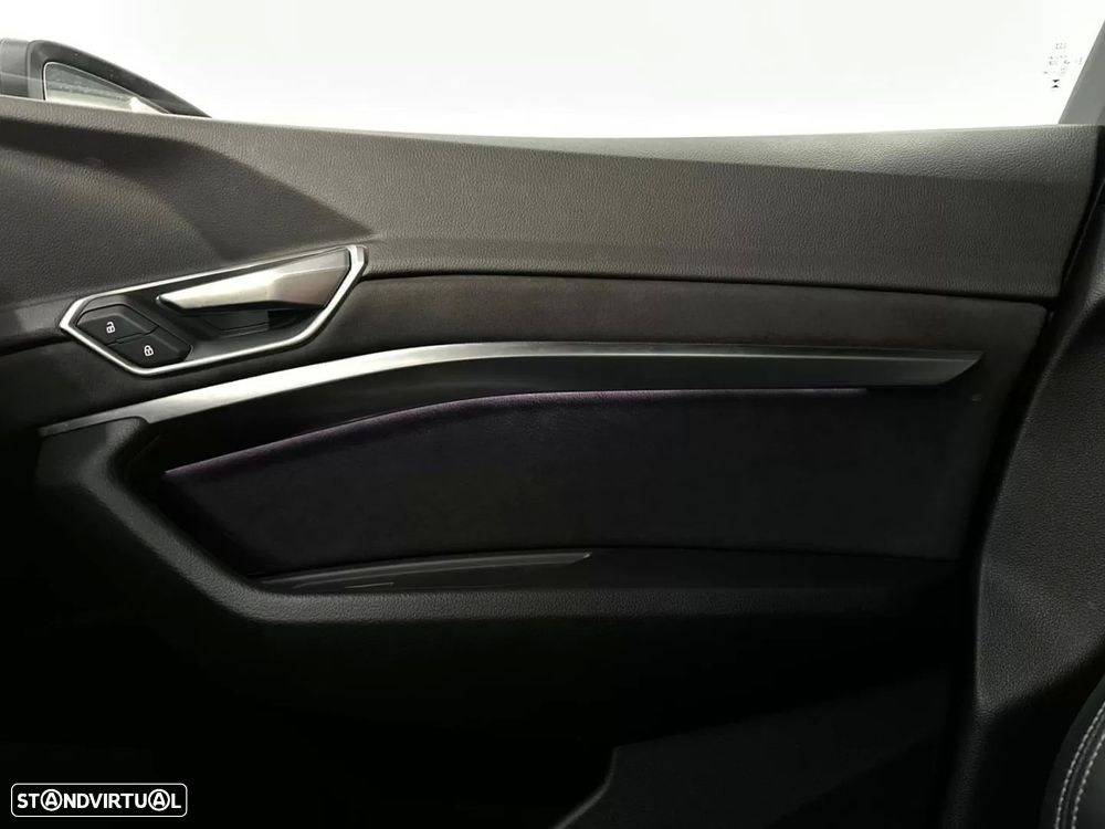 Audi Q8 e-Tron Sportback 50 quattro S line - 26