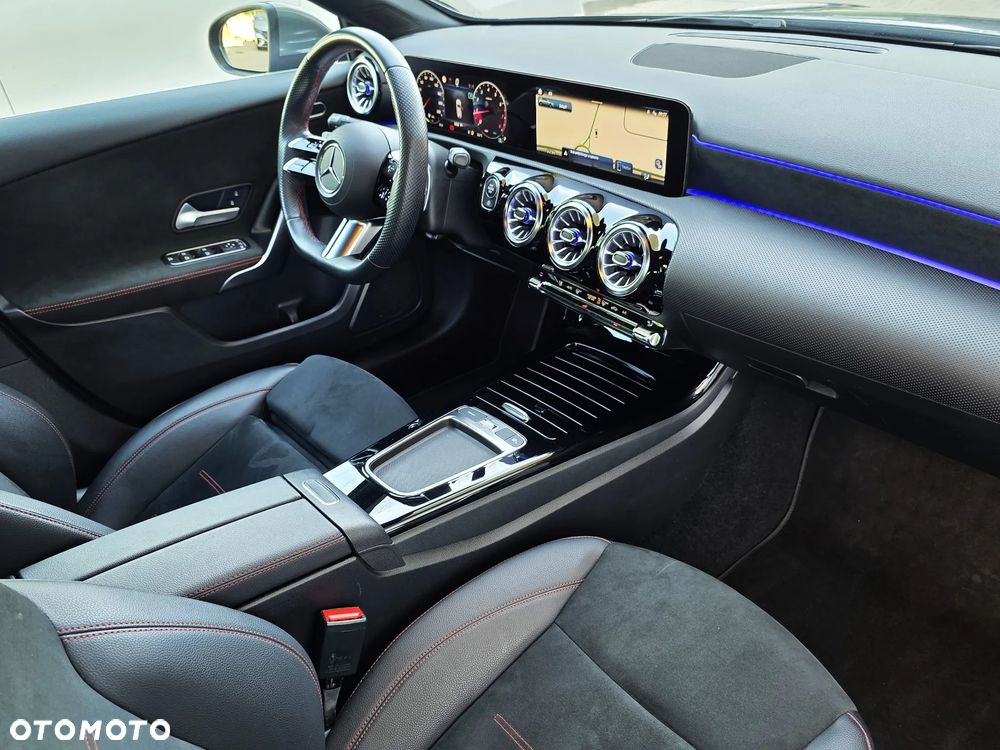 Mercedes-Benz Klasa A 200 AMG Line 7G-DCT - 20