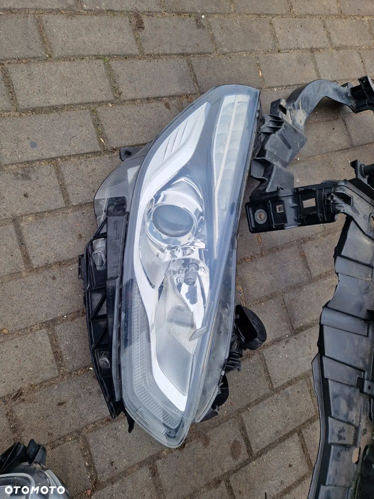 Ford S-Max 2.0 TDCi 4WD Titanium PowerShift - 28