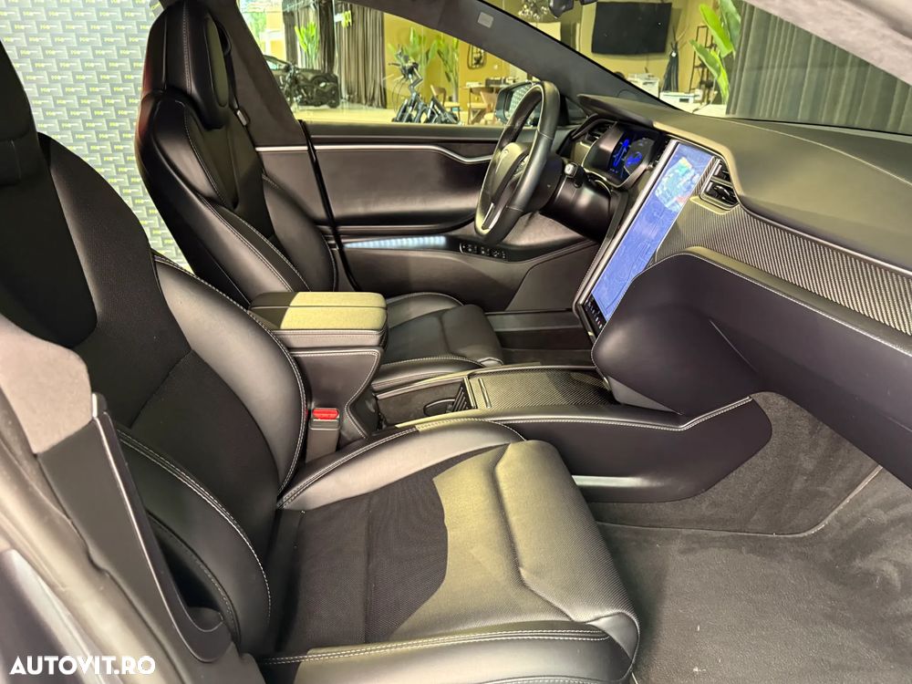 Tesla Model S Performance - 19