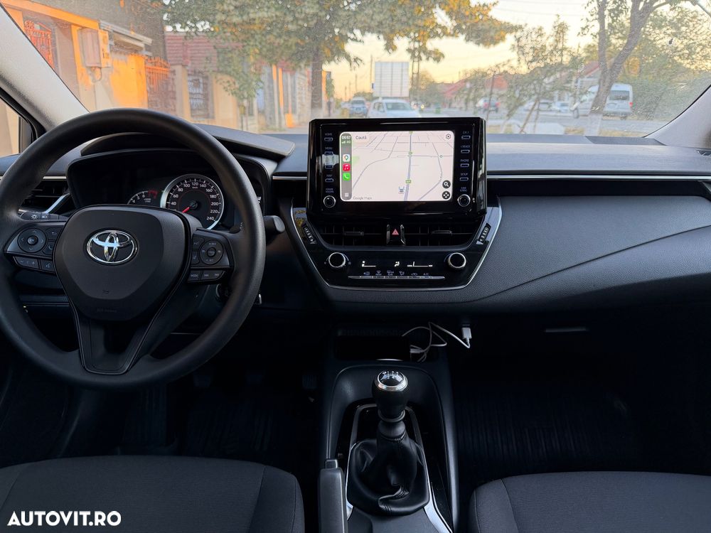Toyota Corolla - 13