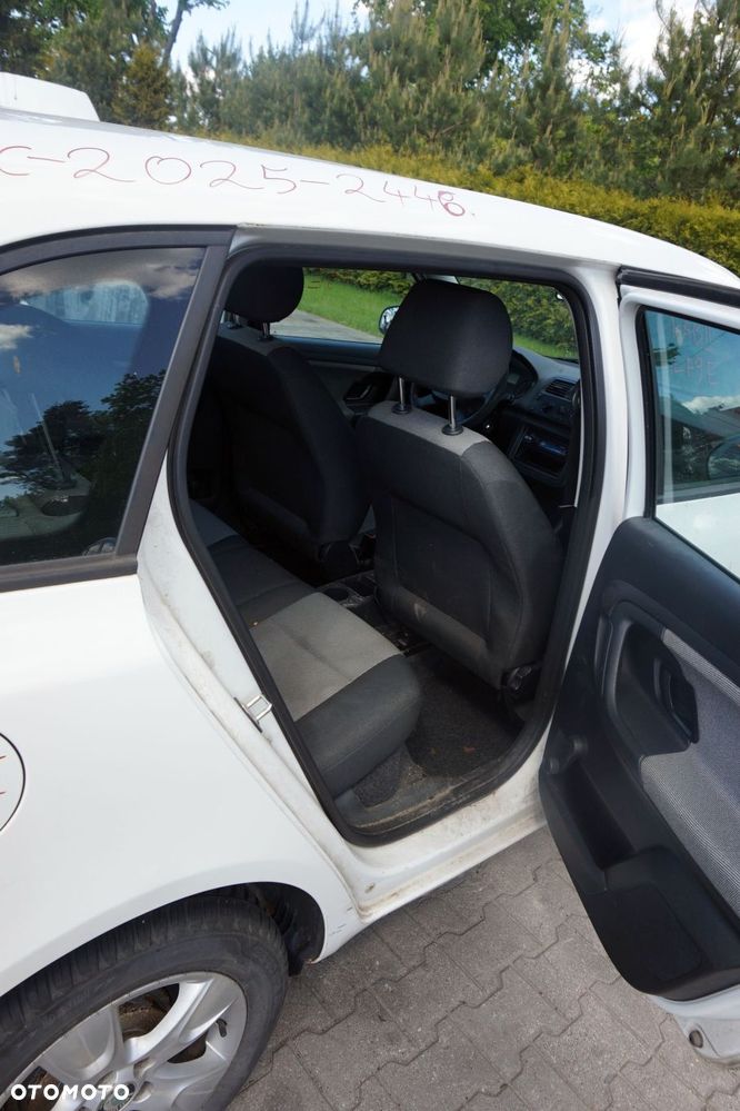 SKODA FABIA II 545 LIFT KOMBI 2011 LF9E 1.2 TSI CBZA 86KM MFX BIAŁY na części - 16