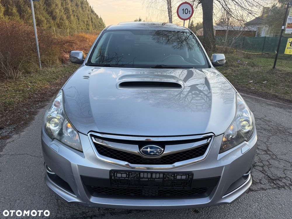 Subaru Legacy 2.5i GT - 8
