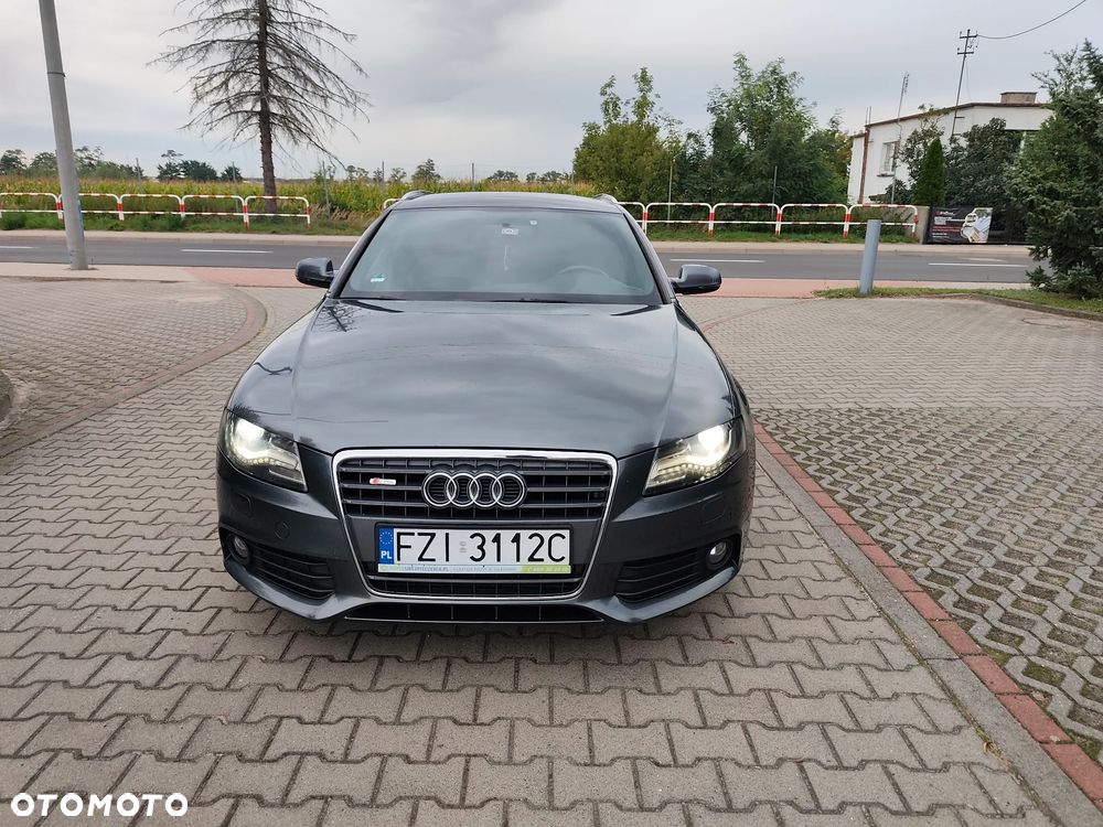 Audi A4 Avant - 11