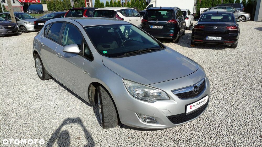 Opel Astra - 10