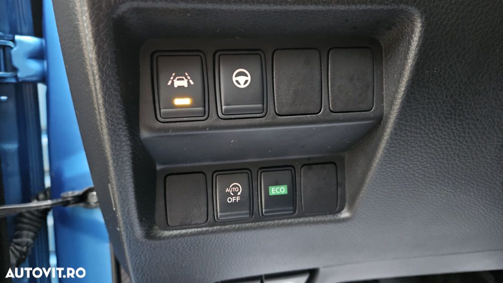 Nissan Qashqai 1.6 DCI Xtronic TEKNA - 11