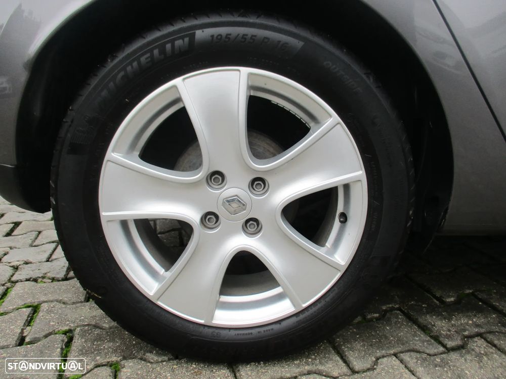 Renault Clio 0.9 TCE Limited - 13