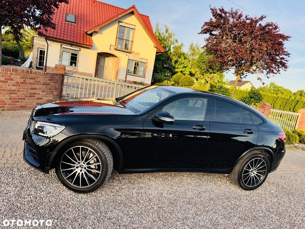 Mercedes-Benz GLC 300 d 4Matic 9G-TRONIC AMG Line Plus - 36