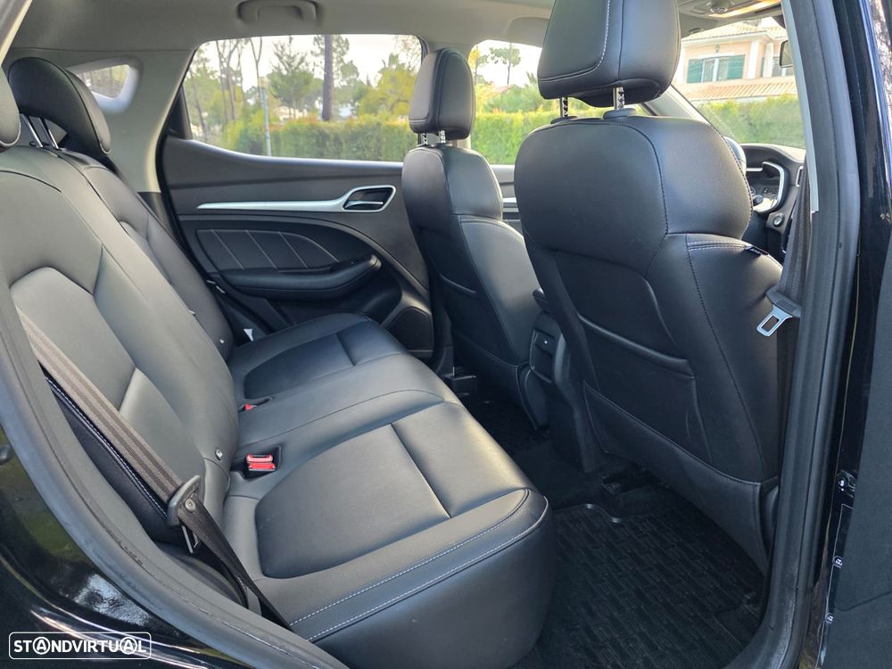 MG ZS EV 44.5 kWh Luxury - 15