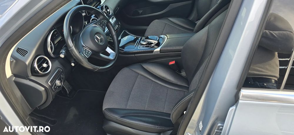 Mercedes-Benz C - 10