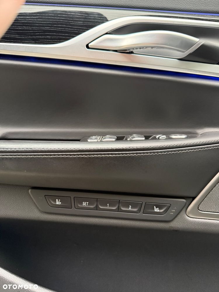 BMW Seria 7 750d xDrive sport - 19