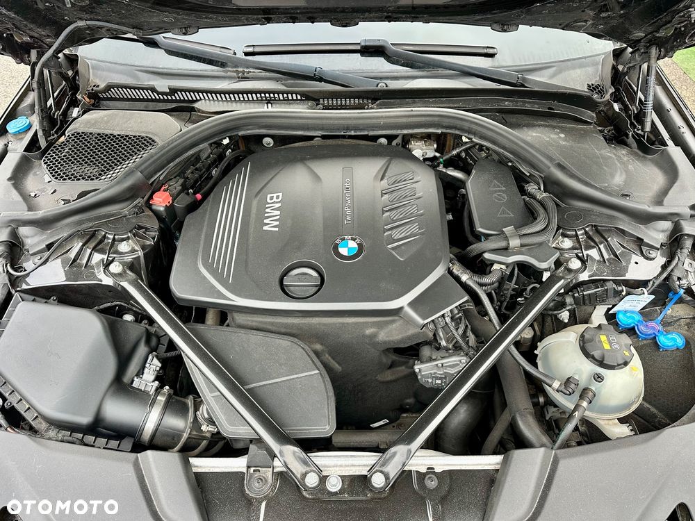 BMW Seria 5 520d xDrive Sport Line - 32