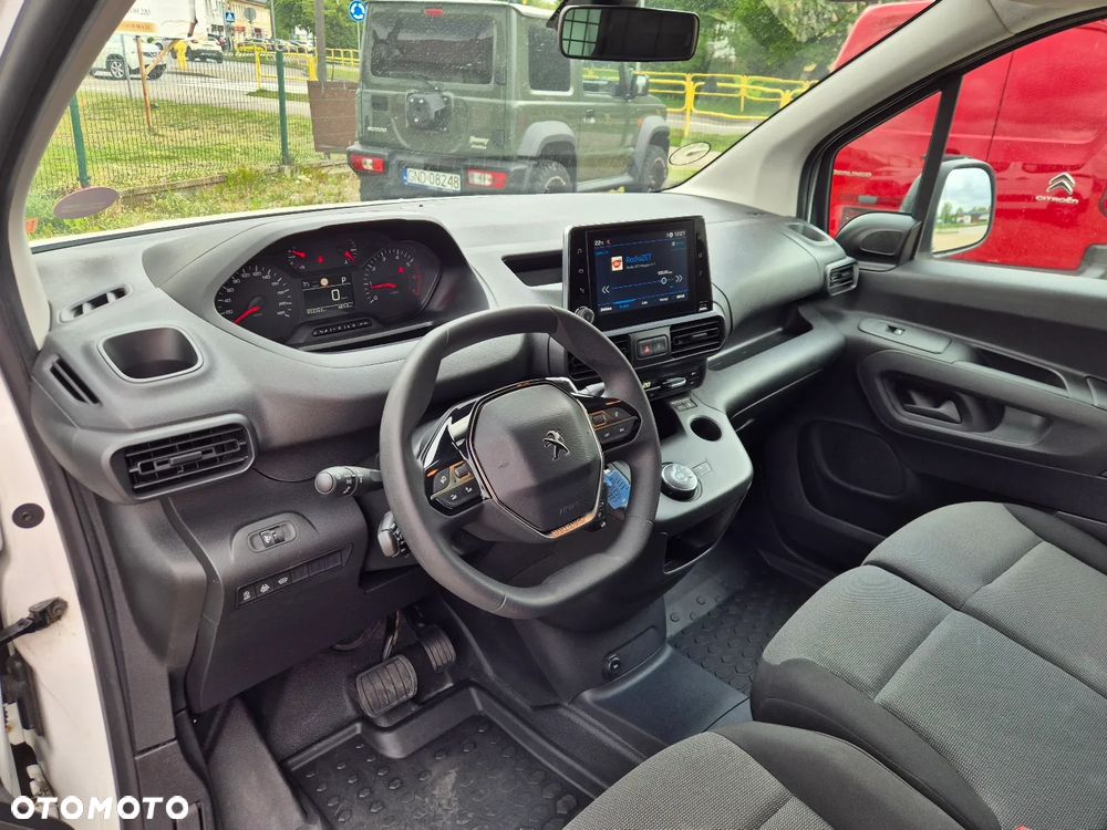 Peugeot Partner }{ Automat }{ 130KM }{ FV VAT }{ 2x drzwi przesuwne } - 8